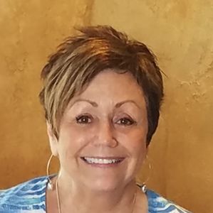 Meet your Posher, Connie